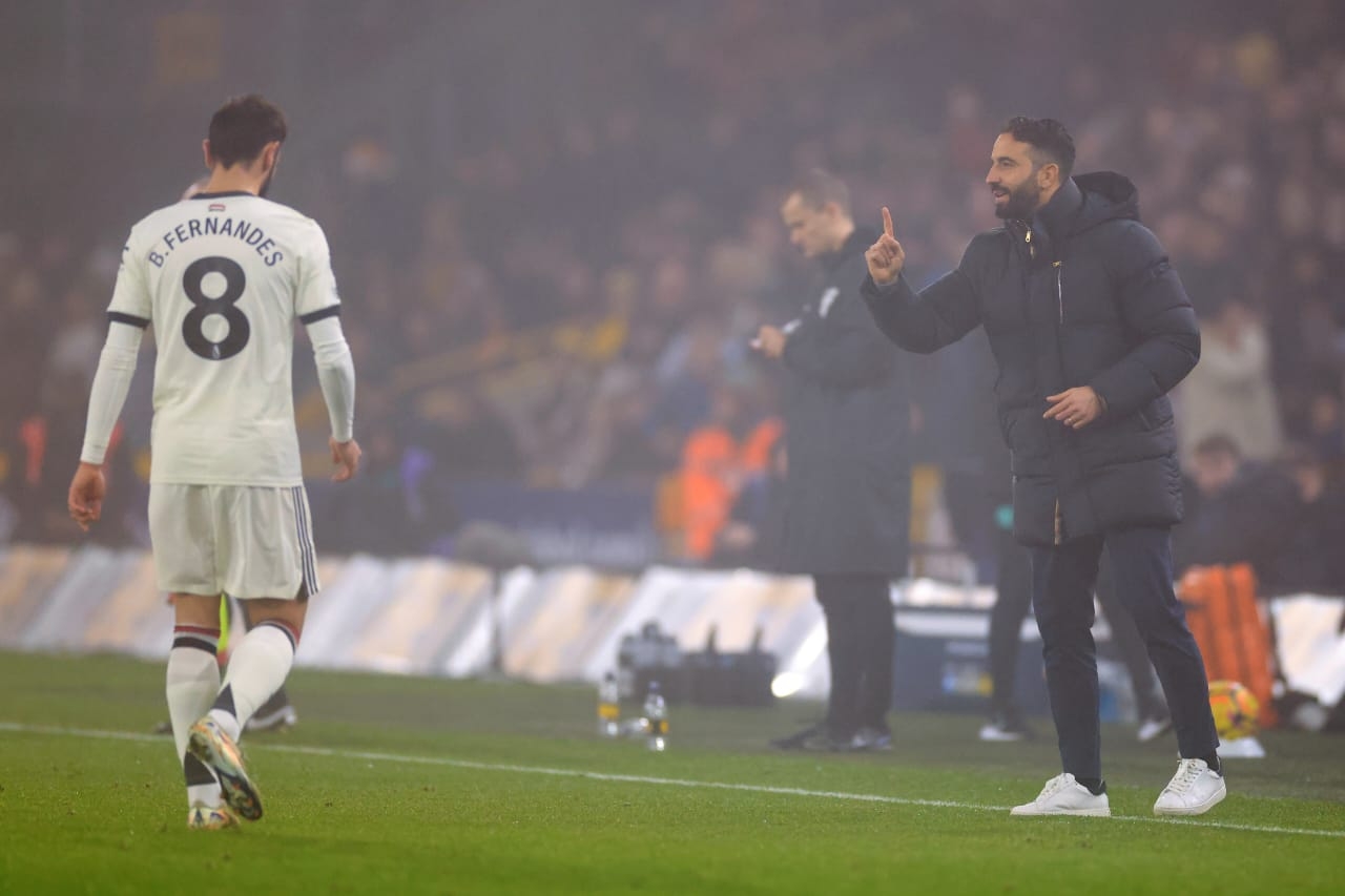 Ruben Amorim atetea Bruno Fernandes kwa kadi nyekundu aliyoonyeshwa