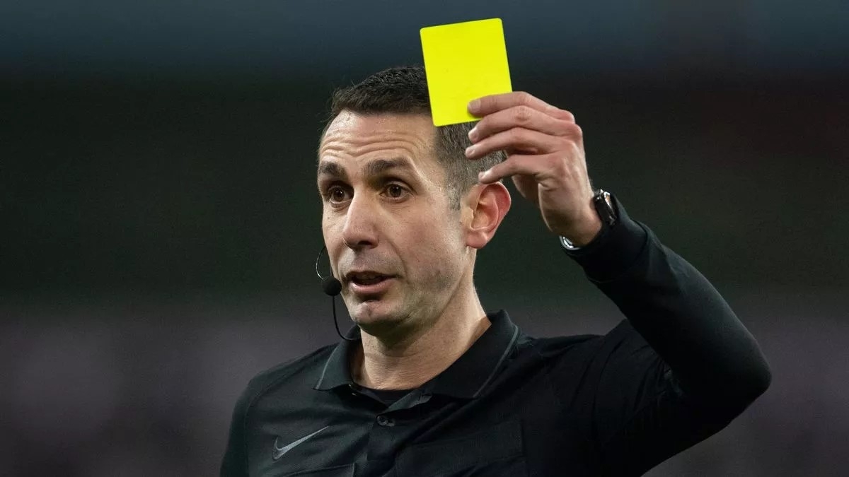 Fahamu Kwa Nini Chama Cha Marefa Wa EPL Kimemfuta Kazi Mwamuzi David Coote
