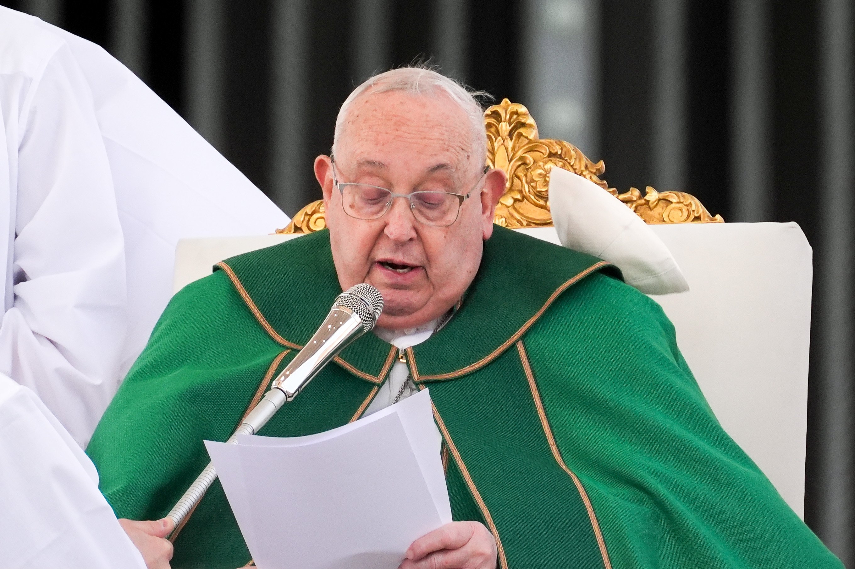 Kadinali Adokeza Huenda Papa Francis Akajiuzulu Ikiwa Hali Yake Itaendelea Kudorora