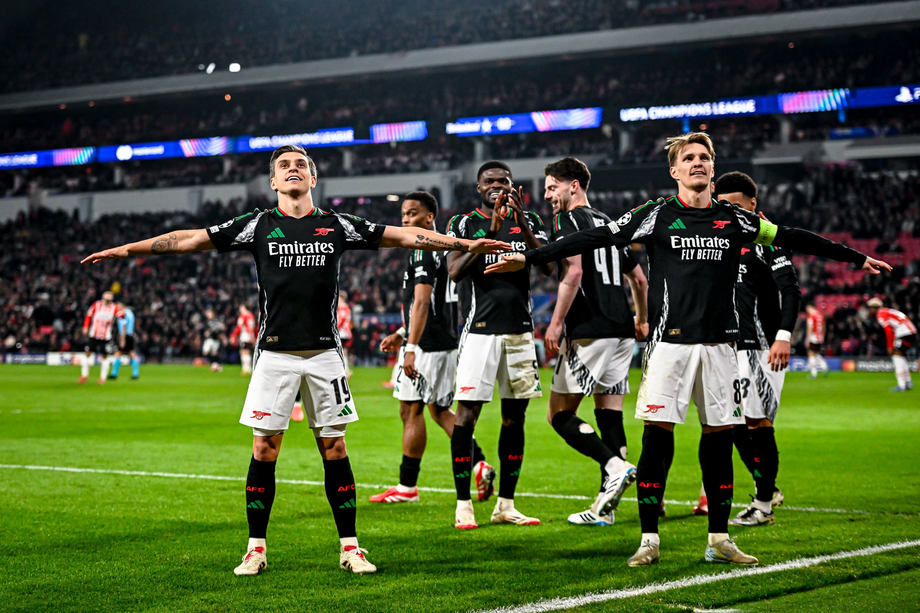 Arsenal Yavunja Rekodi za Ligi ya Mabingwa kwa Ushindi Mkubwa Wa 7-1 Dhidi ya PSV