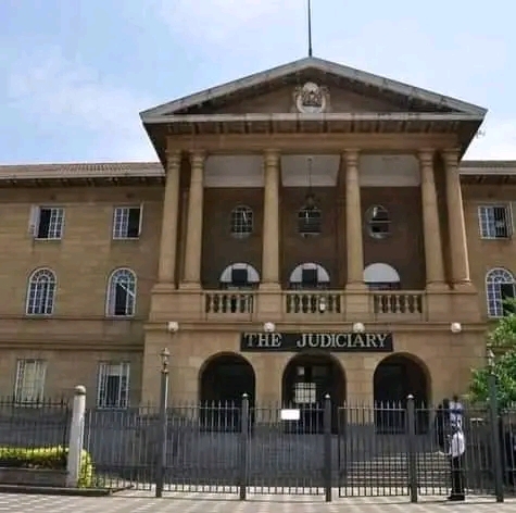 Idara ya mahakama yatoa taarifa jamaa kujichoma nje ya mahakama ya upeo