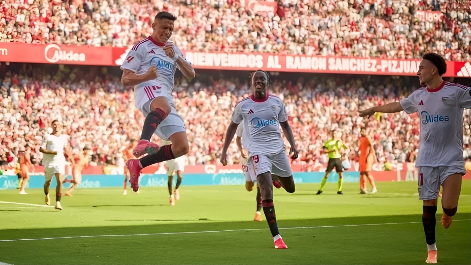 Sevilla Yaiporomosha Barcelona 4-1 Ugani Sánchez-Pizjuán